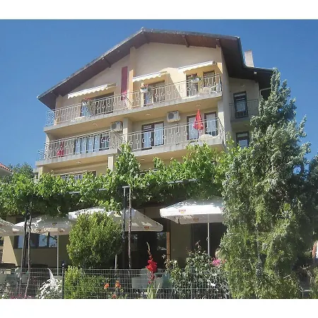 One-bedroom In Byala * Beala